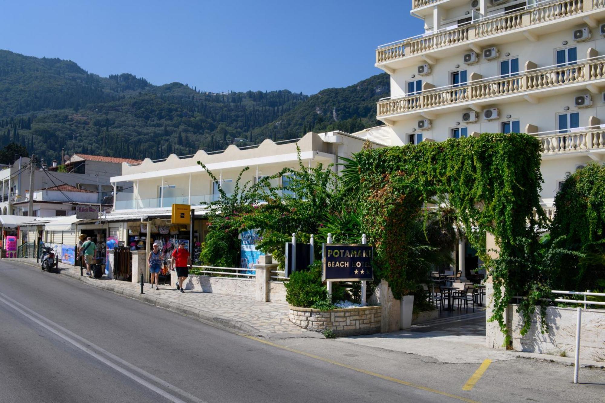 Potamaki Beach Hotel Benitses  Esterno foto