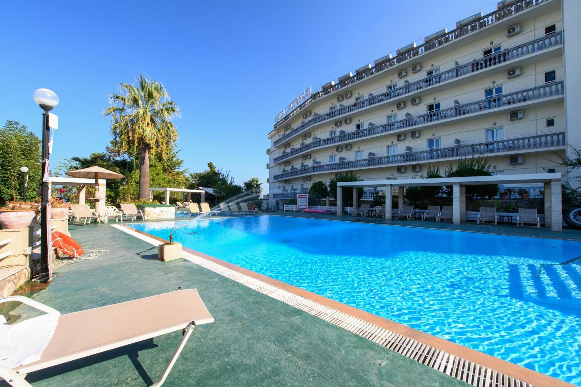 Potamaki Beach Hotel Benitses  Esterno foto