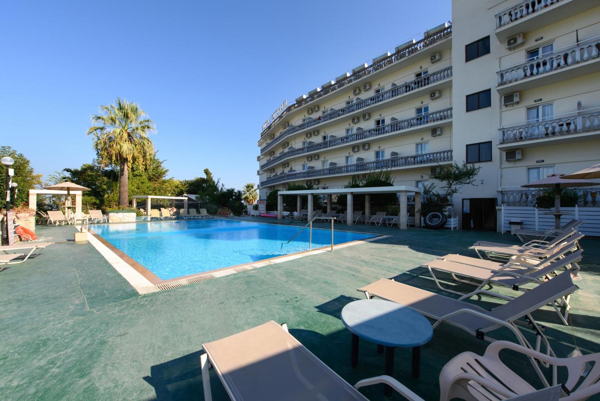 Potamaki Beach Hotel Benitses  Esterno foto