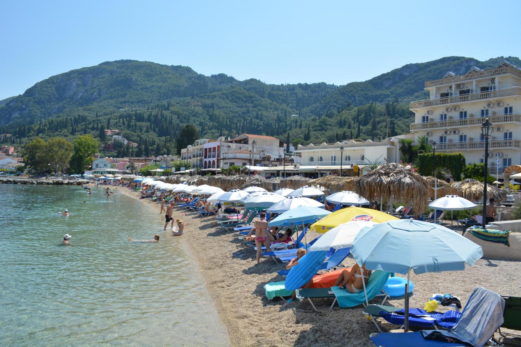 Potamaki Beach Hotel Benitses  Esterno foto