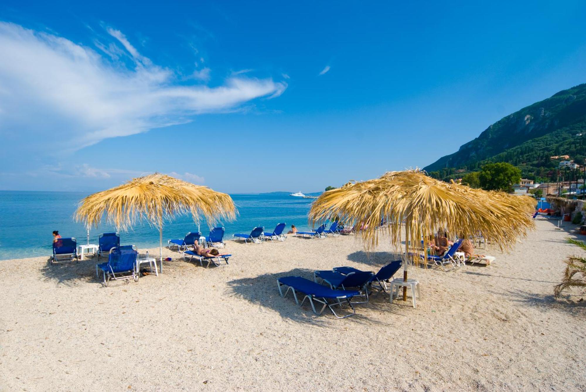 Potamaki Beach Hotel Benitses  Esterno foto