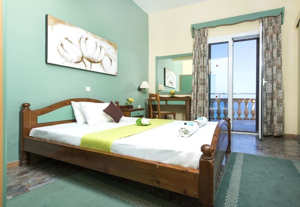 Potamaki Beach Hotel Benitses  Esterno foto
